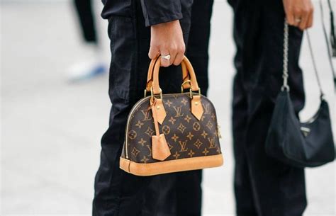 how much are louis vuitton bags in paris|louis vuitton bag average price.